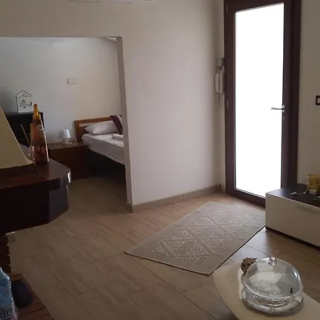 Guest house Alma House *
